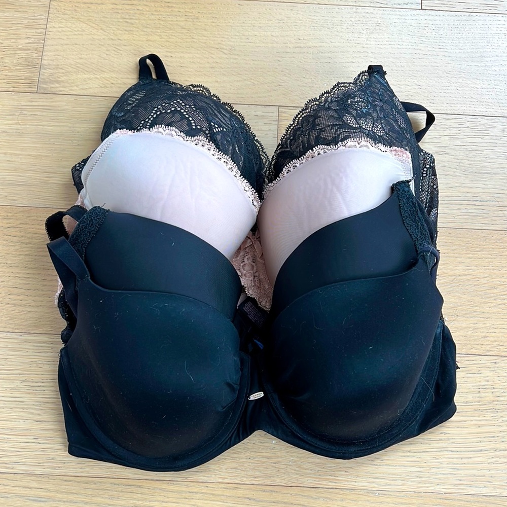 Victoria’s Secret Bras 38d ($200 value)